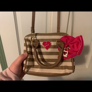 Like new, designer Betsy Johnson bag, super cute!